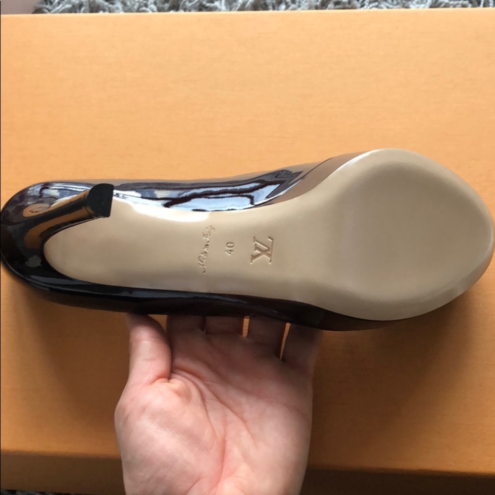 Louis Vuitton Rendez Vou Pumps - Picture 3 of 3